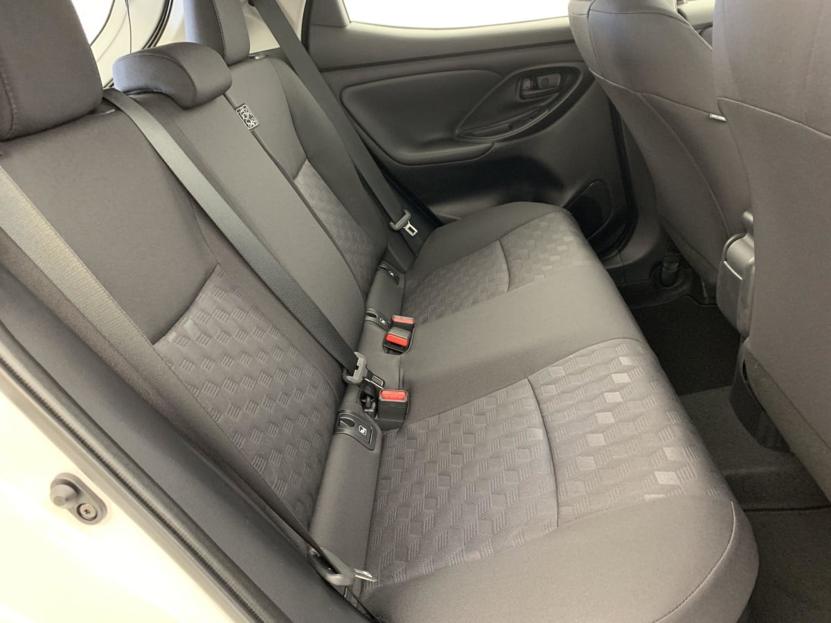 TOYOTA YARIS HYBRID 116H DYNAMIC