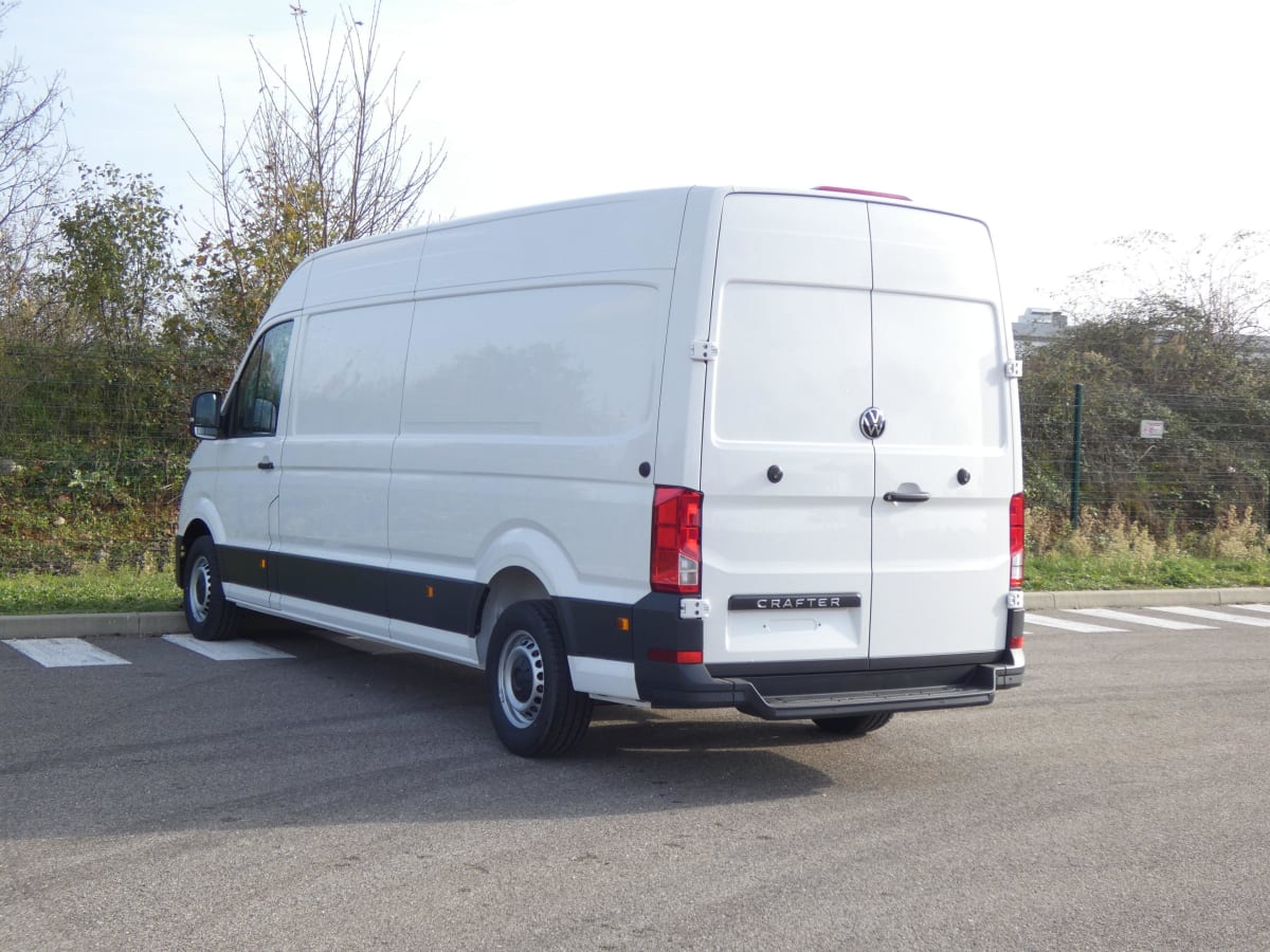 VOLKSWAGEN CRAFTER V 35 L4H3 2.0 TDI 140 CH BUSINESS
