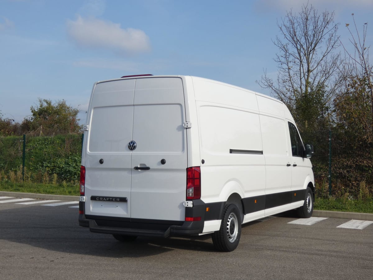 VOLKSWAGEN CRAFTER V 35 L4H3 2.0 TDI 140 CH BUSINESS