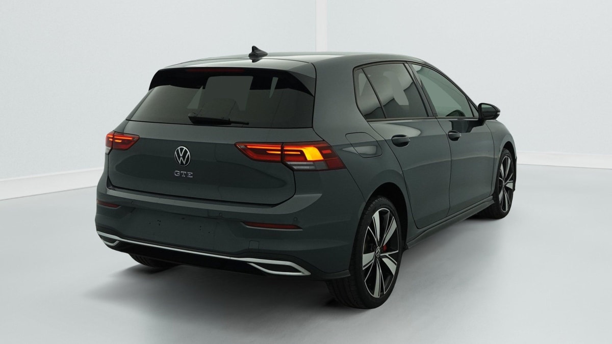 Volkswagen GOLF - Image 7