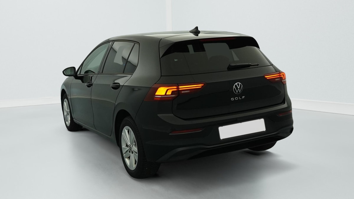Volkswagen GOLF 8 - Image 5