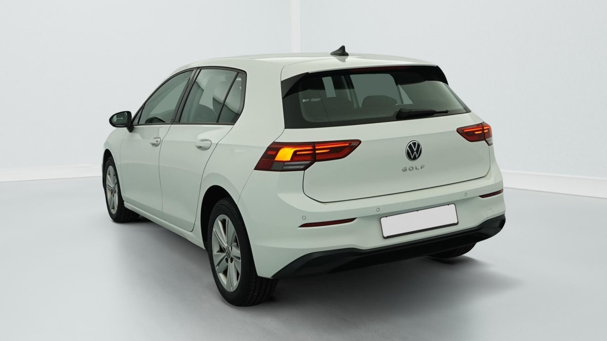 Volkswagen GOLF 8 - Image 5