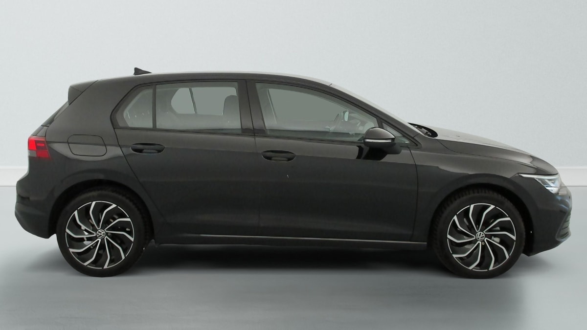 Volkswagen GOLF 8 - Image 8