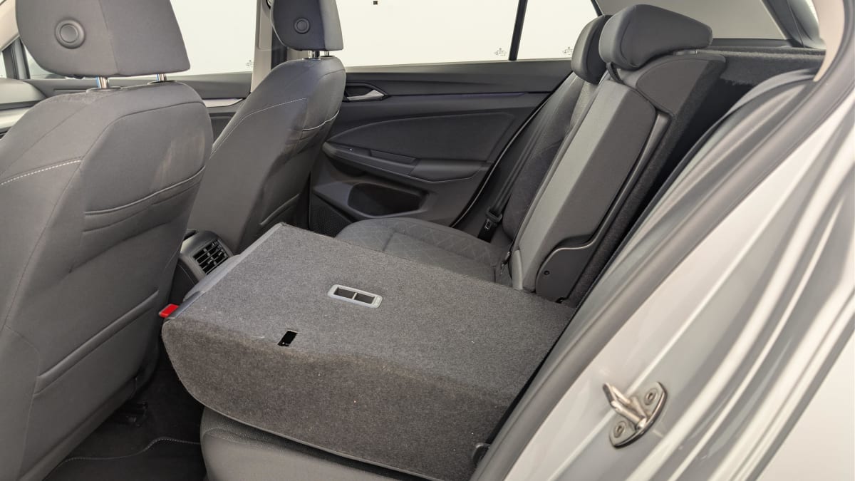 Volkswagen GOLF 8 - Image 12