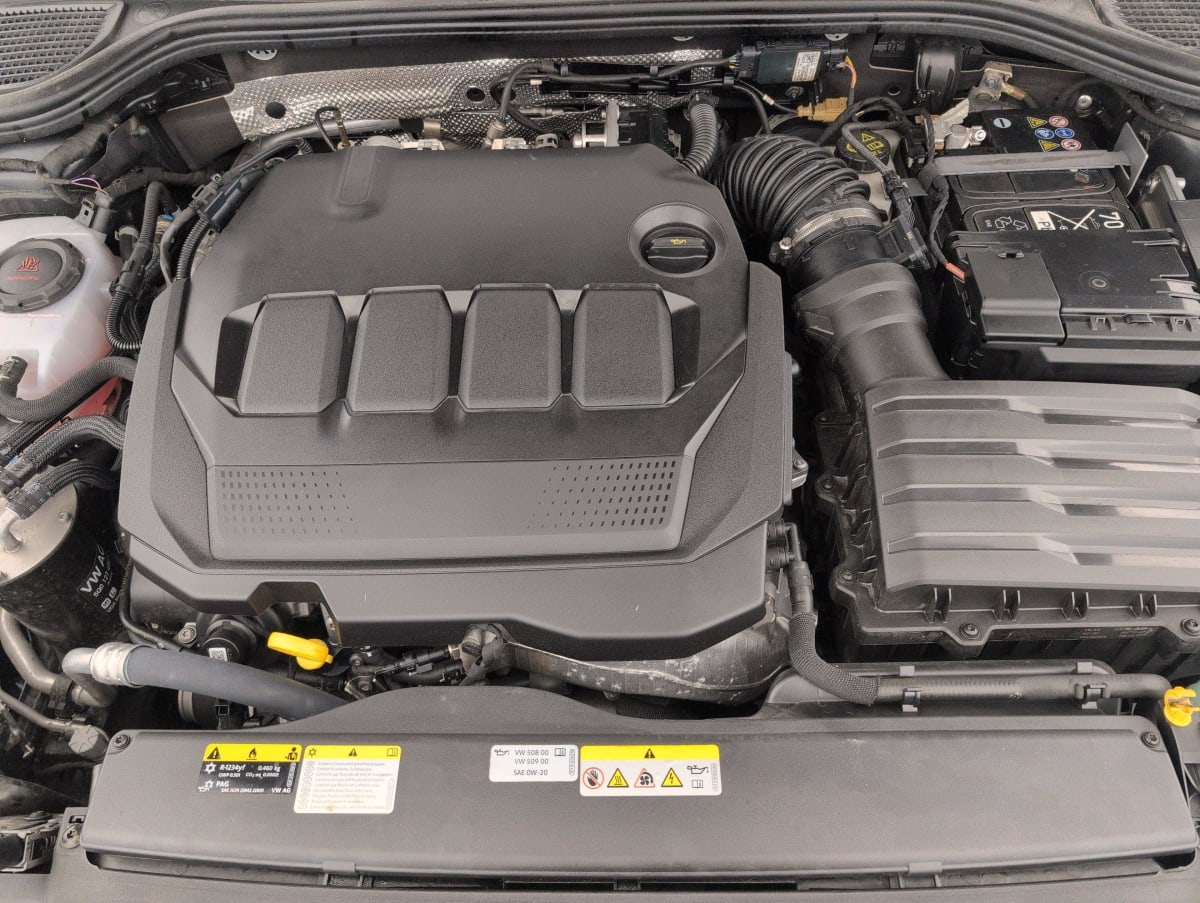 Volkswagen GOLF 8 - Image 21