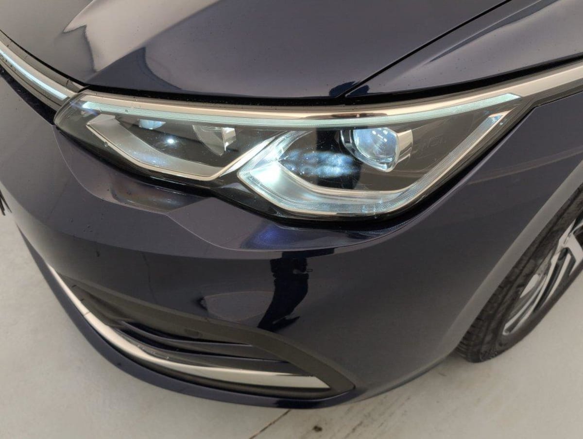 Volkswagen GOLF 8 - Image 21
