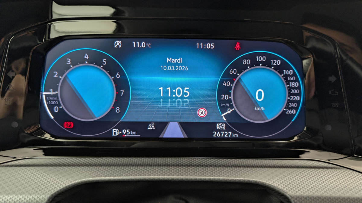 Volkswagen GOLF 8 - Image 22