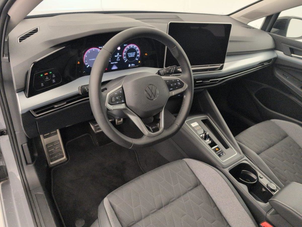 Volkswagen GOLF 8 - Image 14