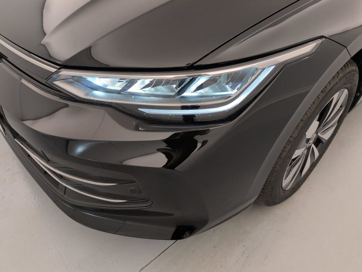 Volkswagen GOLF 8 - Image 23
