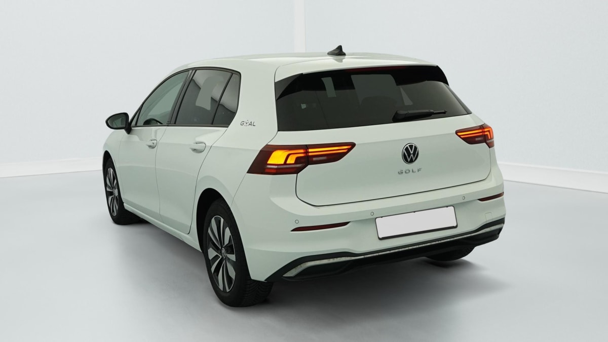 Volkswagen GOLF 8 - Image 5