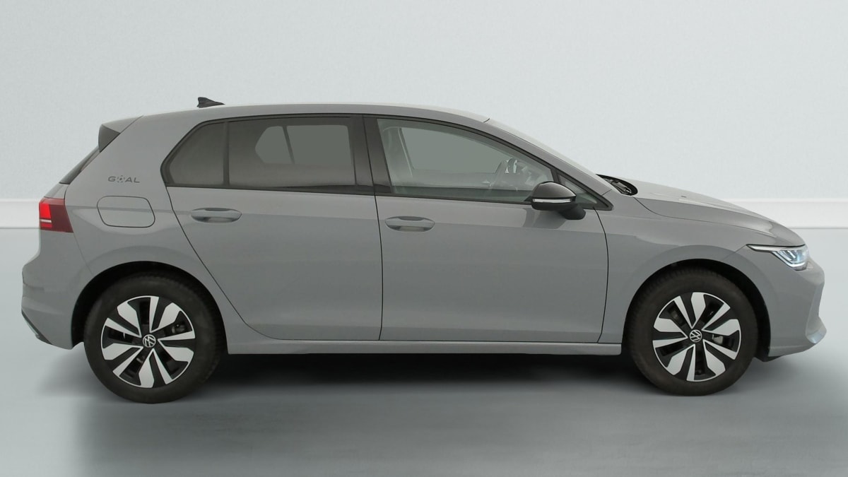 Volkswagen GOLF 8 - Image 8