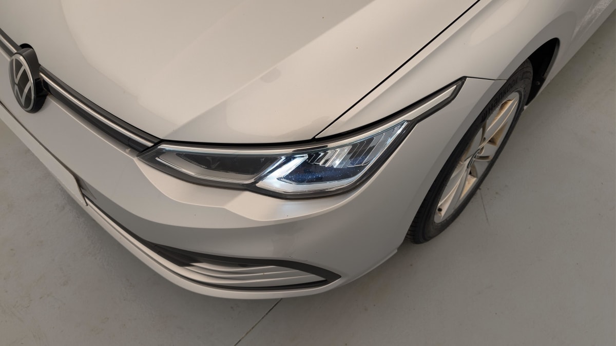 Volkswagen GOLF 8 - Image 21
