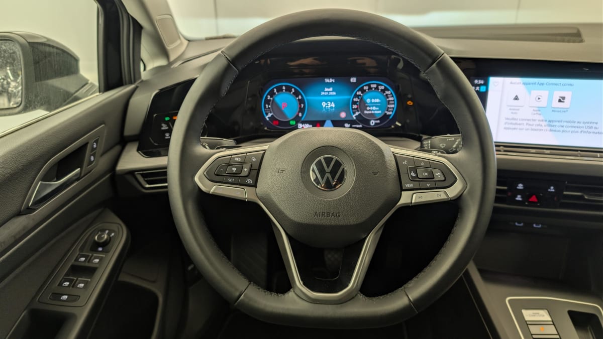 Volkswagen GOLF 8 - Image 14