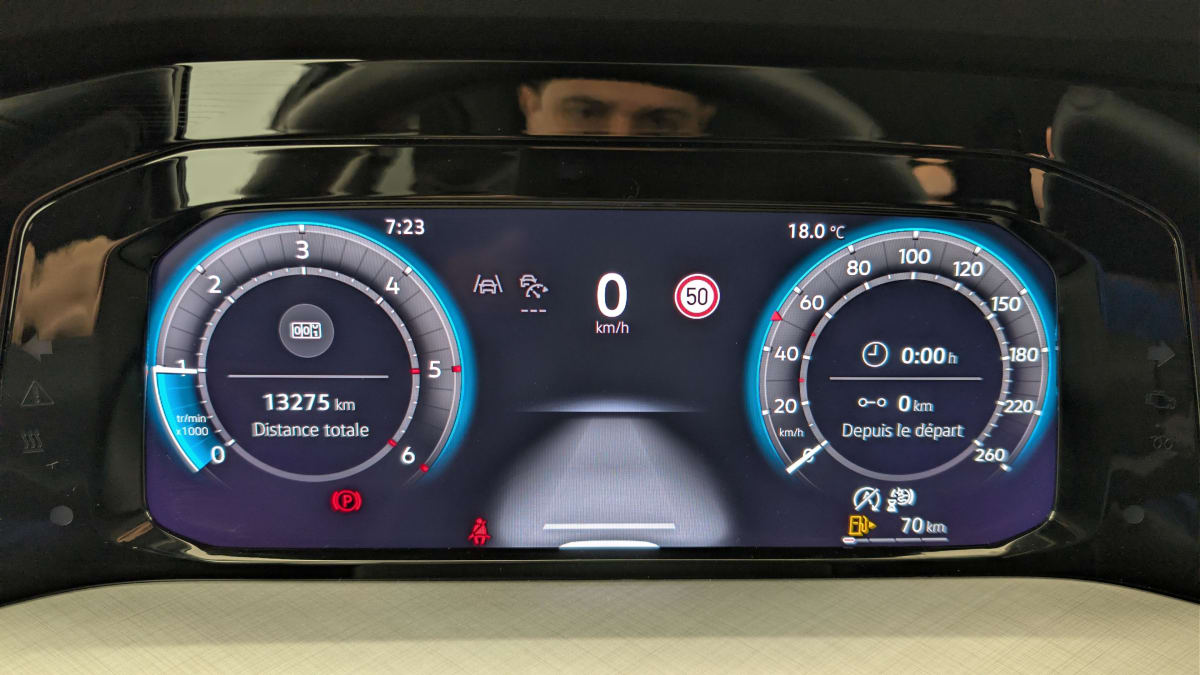 Volkswagen GOLF 8 - Image 23