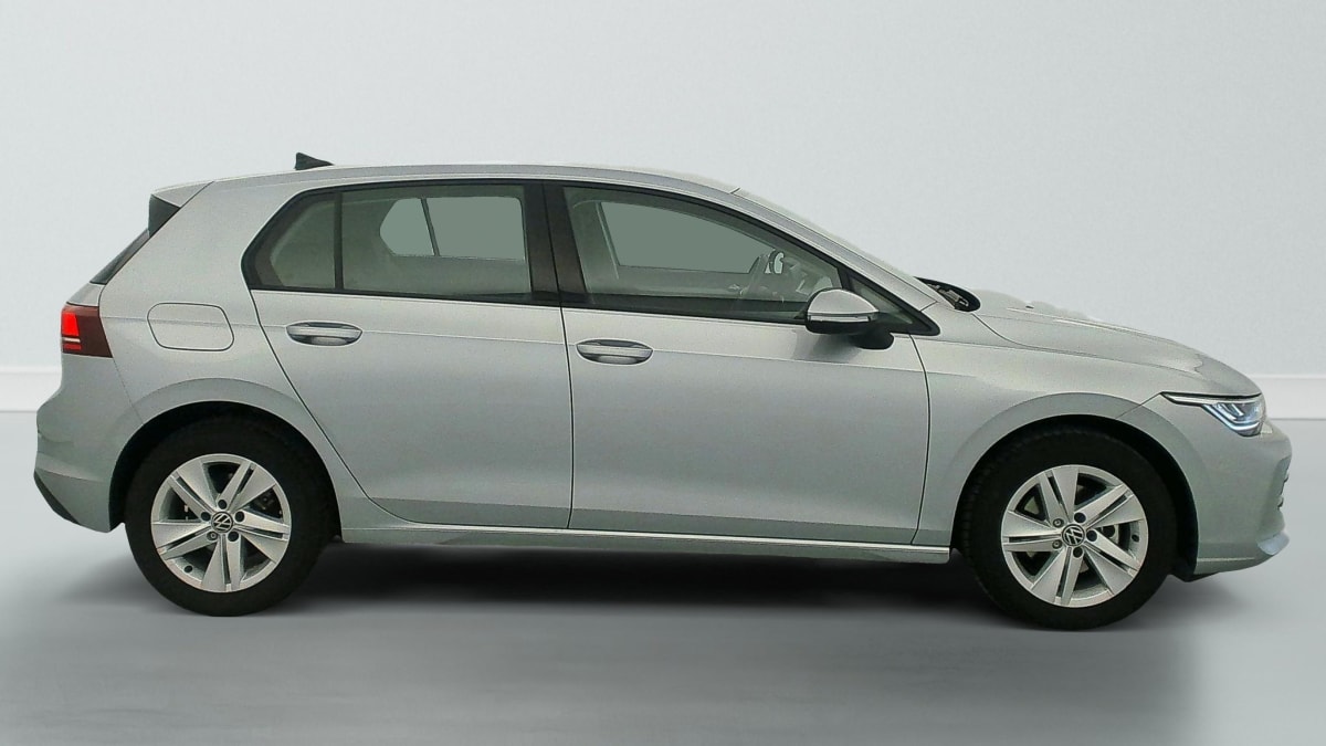 Volkswagen GOLF 8 - Image 8