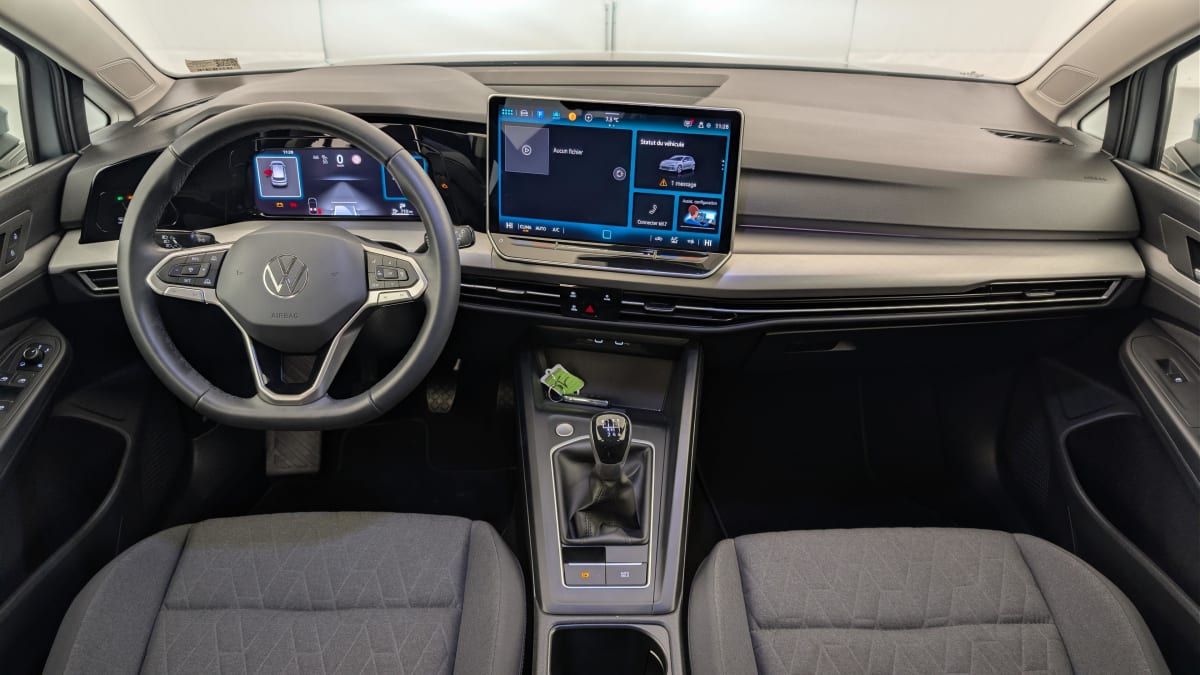 Volkswagen GOLF 8 - Image 13