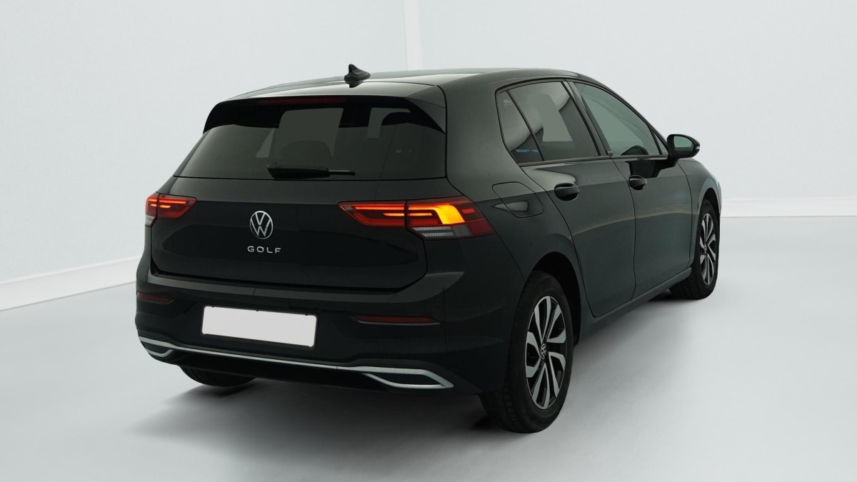 Volkswagen GOLF 8 - Image 7