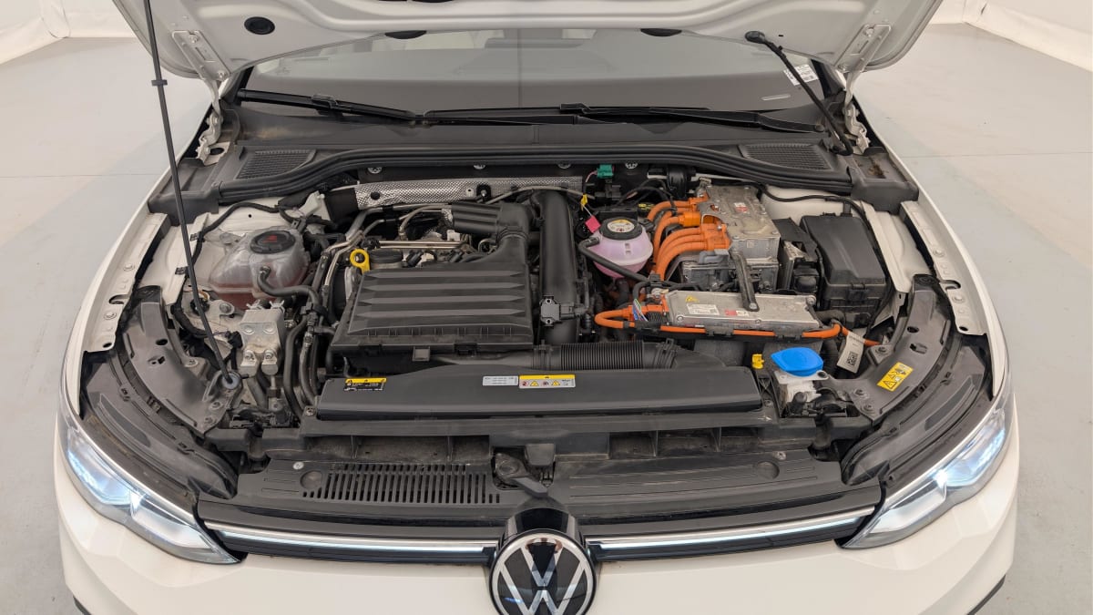 Volkswagen GOLF 8 - Image 25
