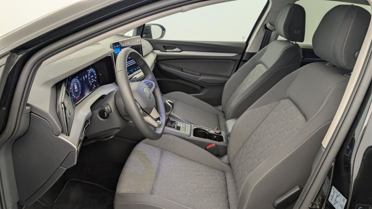 Volkswagen GOLF 8 - Image 16