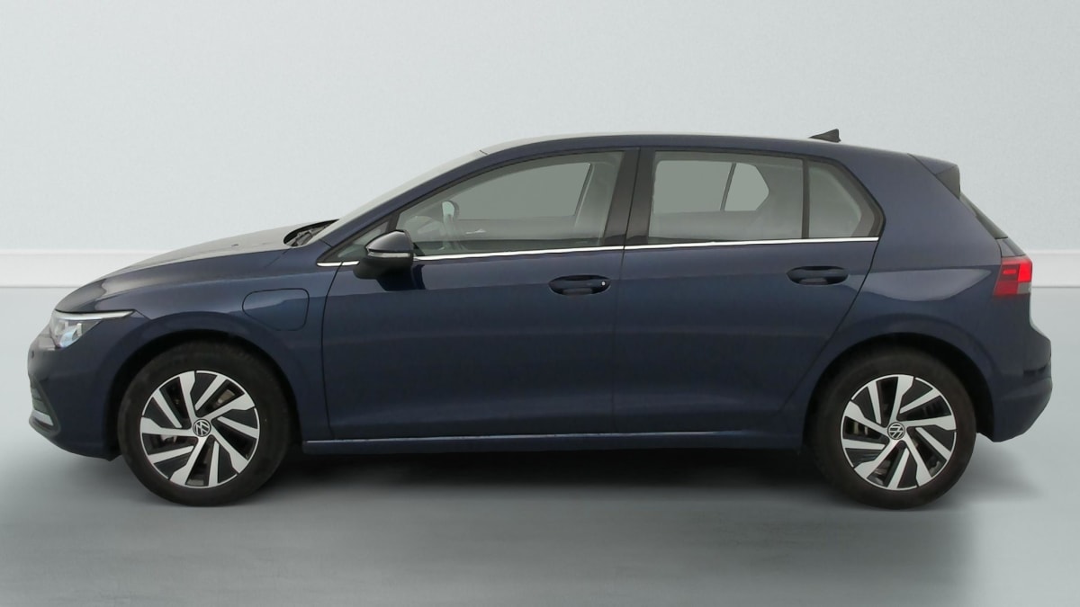 Volkswagen GOLF 8 - Image 4