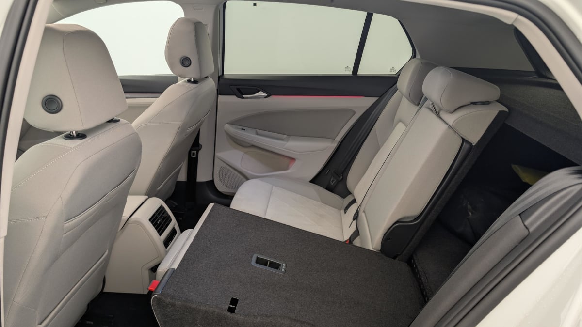 Volkswagen GOLF 8 - Image 12