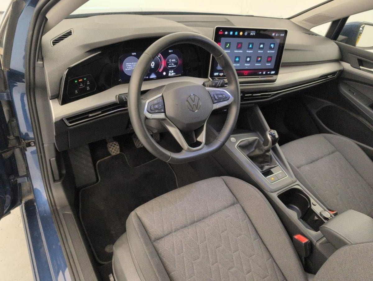 Volkswagen GOLF 8 - Image 15