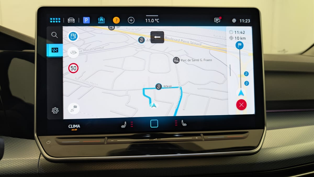 Volkswagen GOLF 8 - Image 18