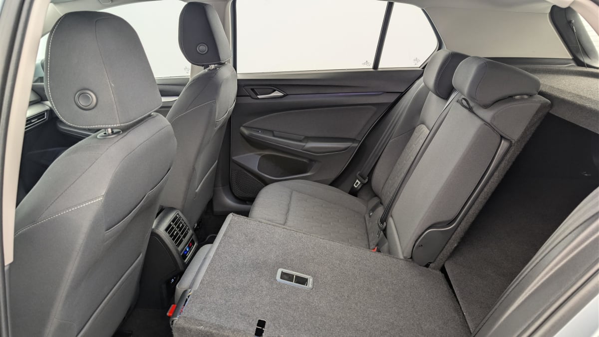 Volkswagen GOLF 8 - Image 12