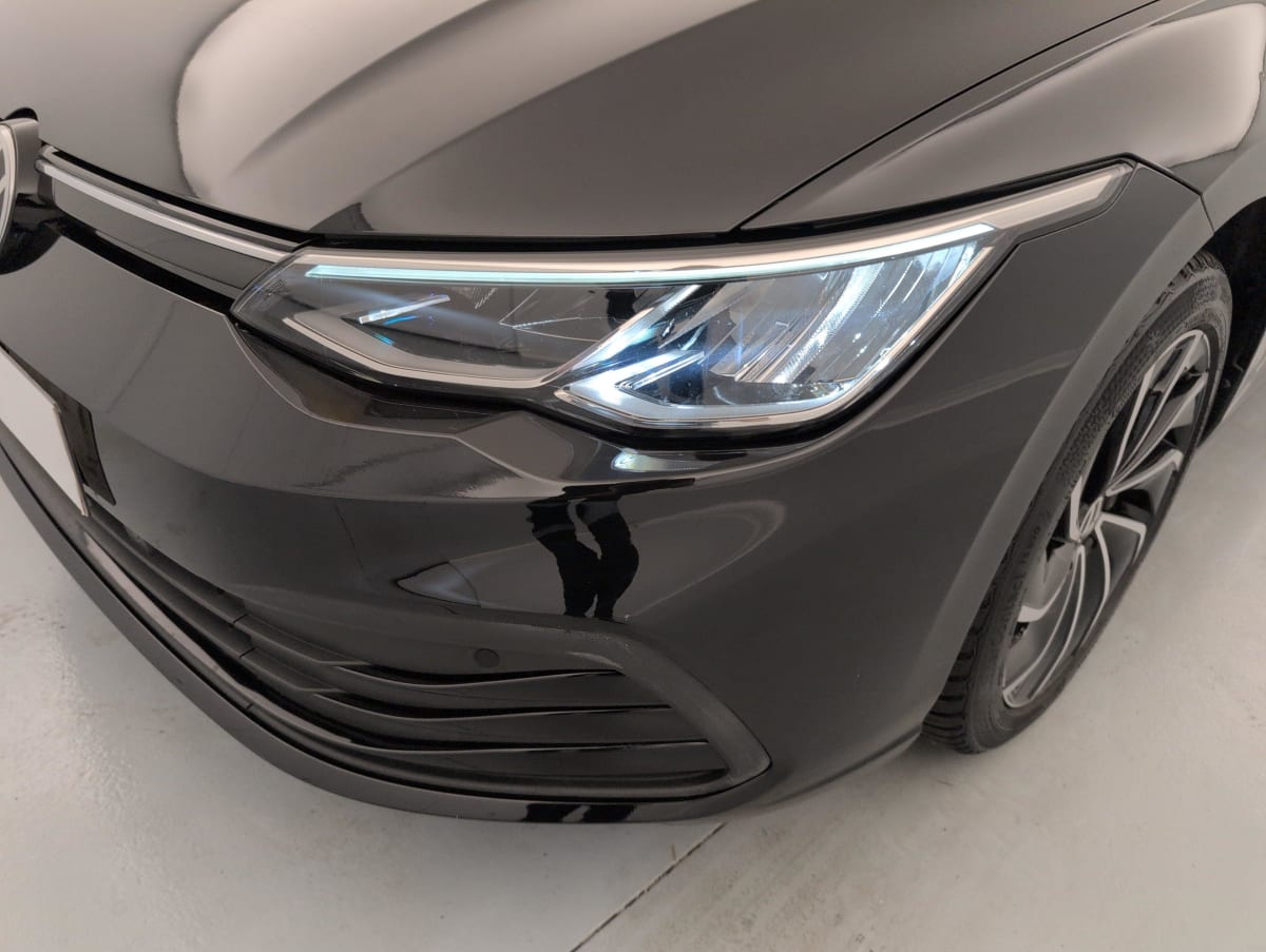 Volkswagen GOLF 8 - Image 23