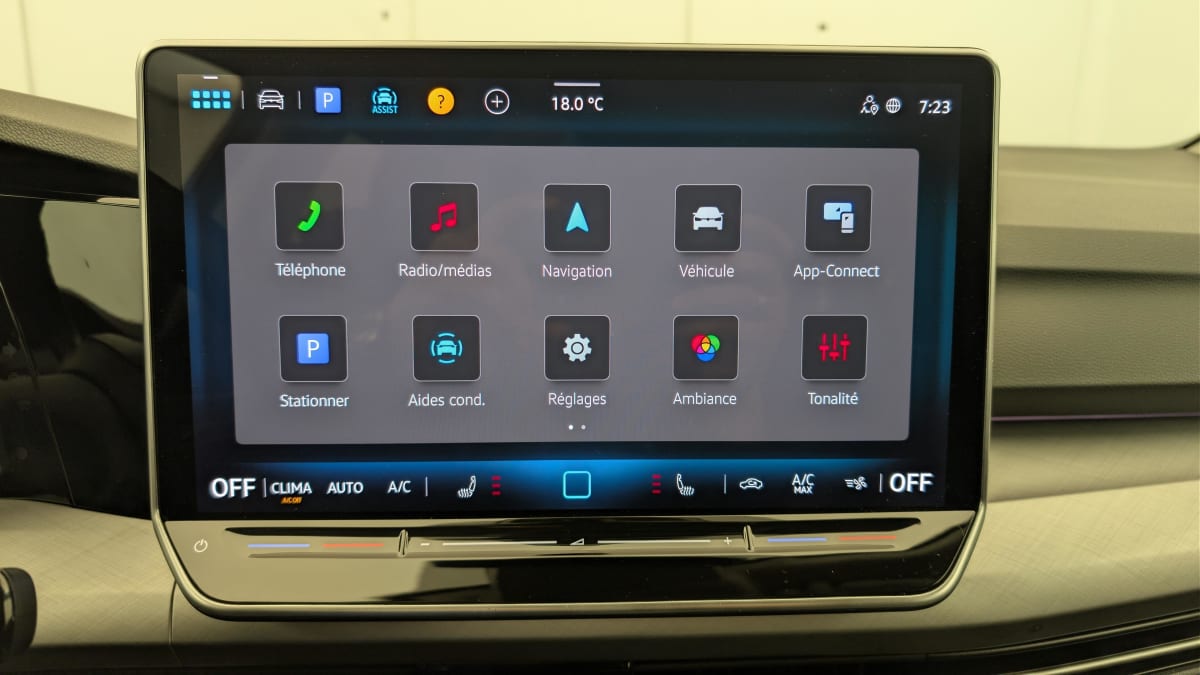 Volkswagen GOLF 8 - Image 19