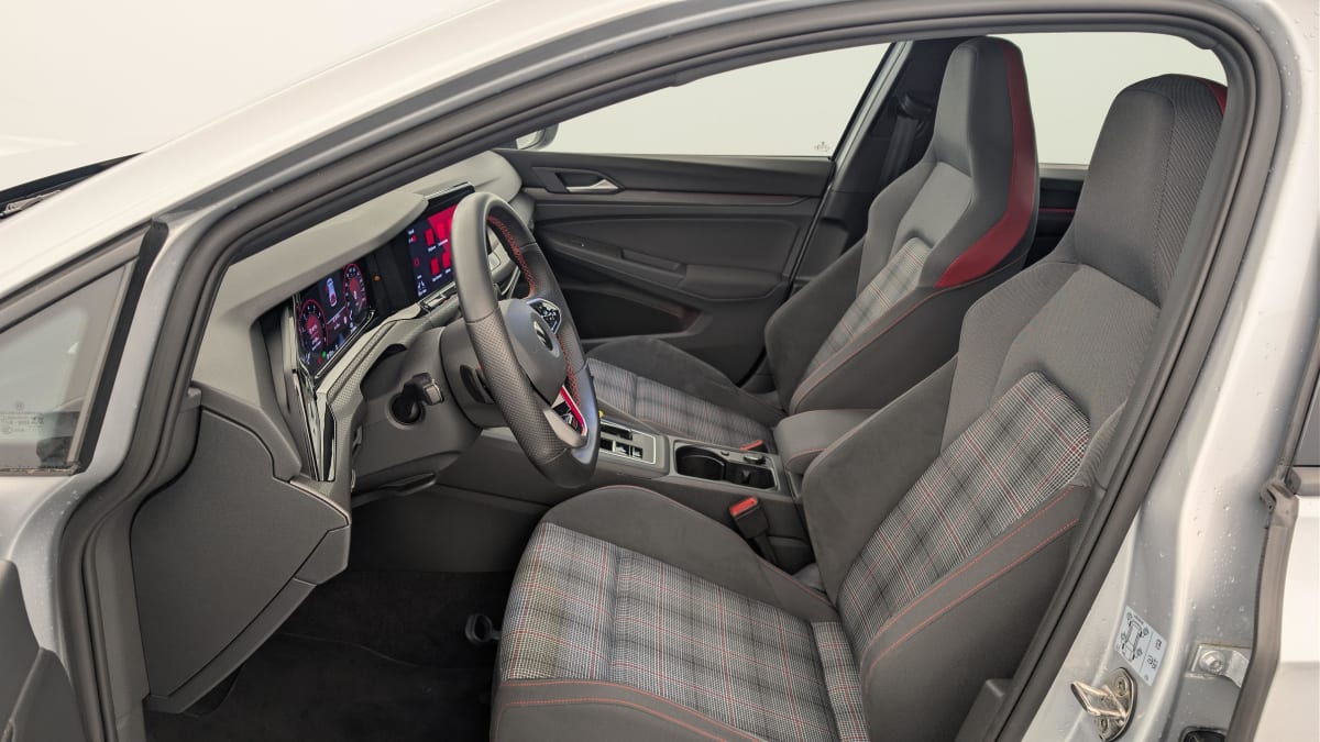 Volkswagen GOLF 8 - Image 16
