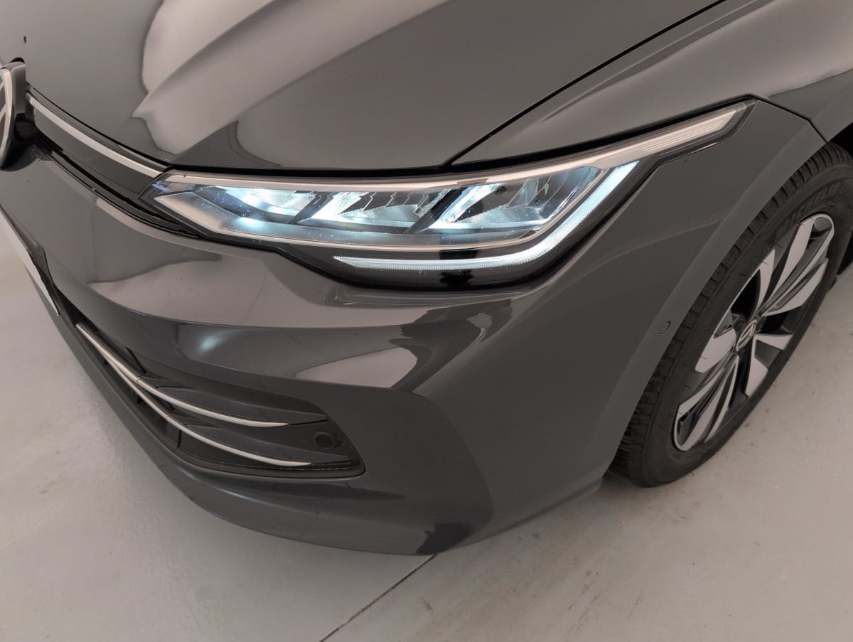 Volkswagen GOLF 8 - Image 21
