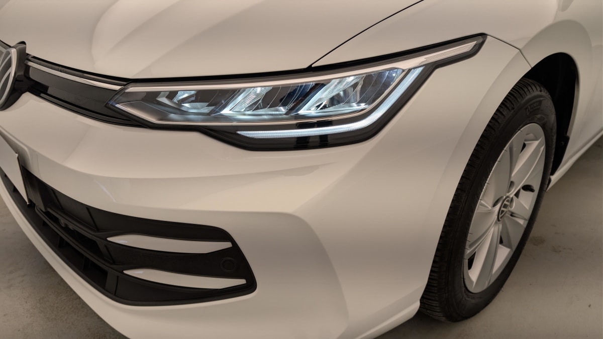 Volkswagen GOLF 8 - Image 20