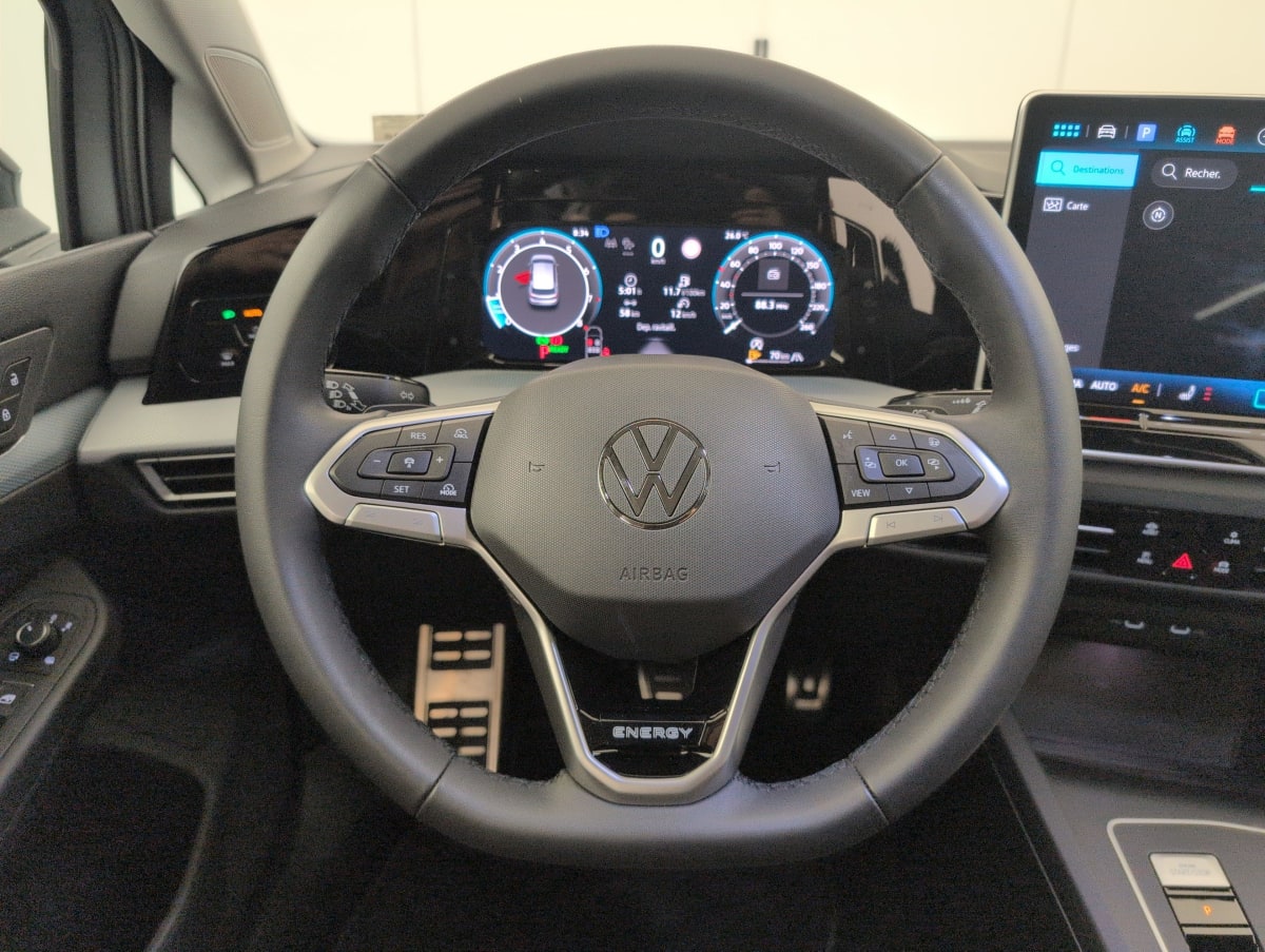 Volkswagen GOLF 8 - Image 13