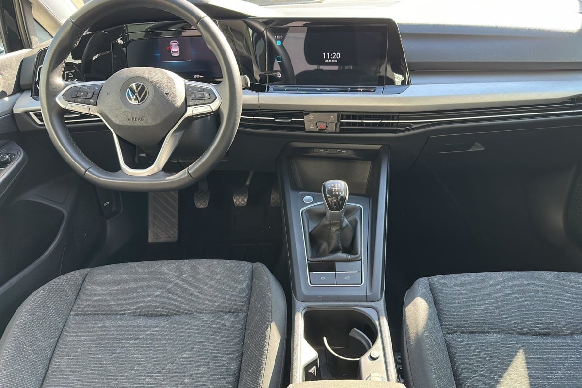 Volkswagen GOLF 8 - Image 12