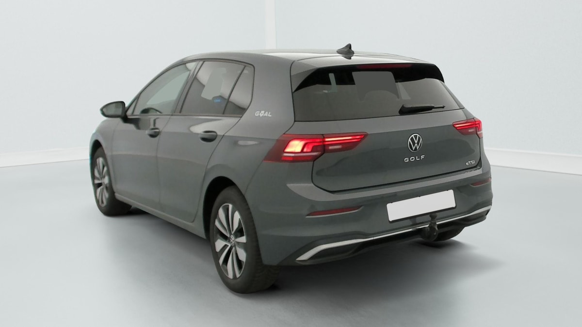 Volkswagen GOLF 8 - Image 5