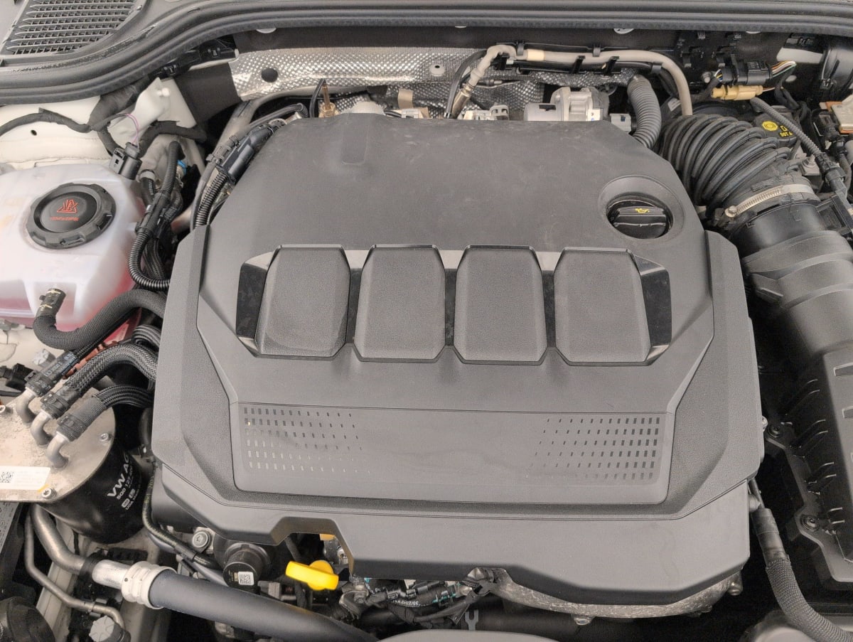 Volkswagen GOLF 8 - Image 21