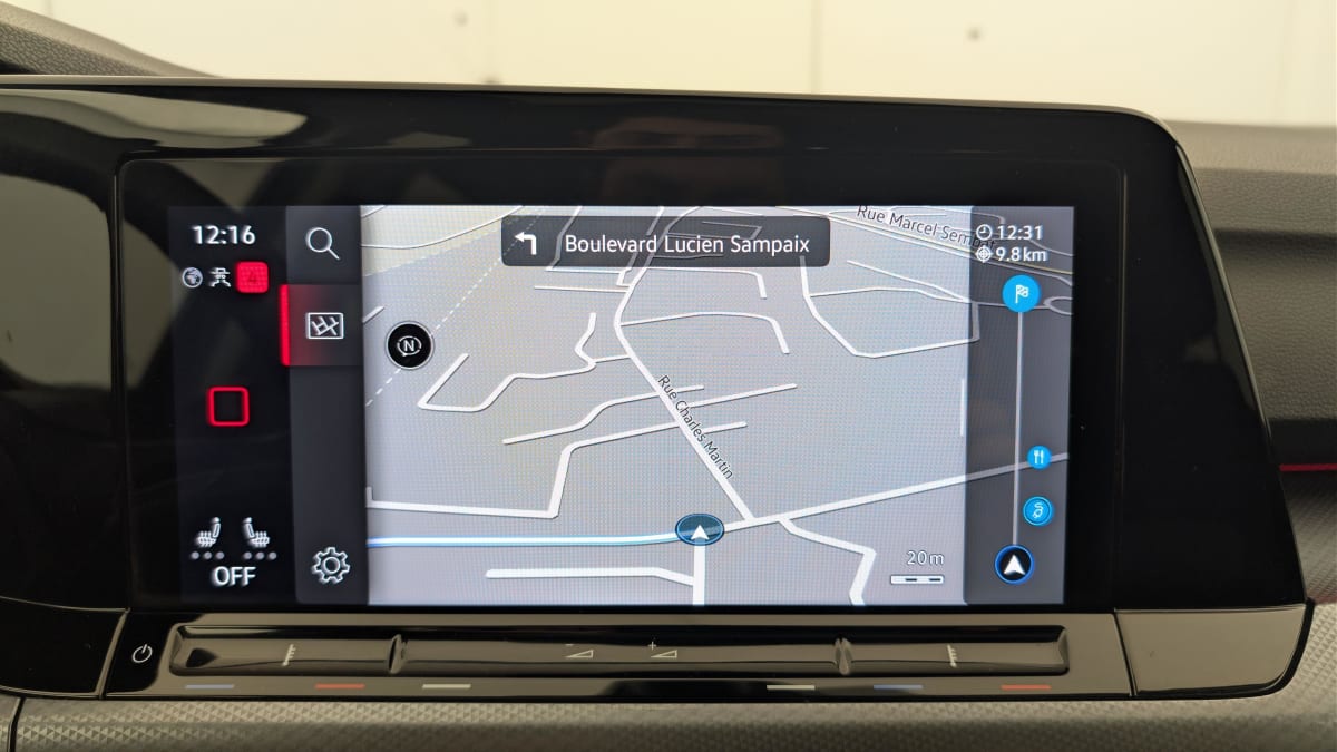 Volkswagen GOLF 8 - Image 18