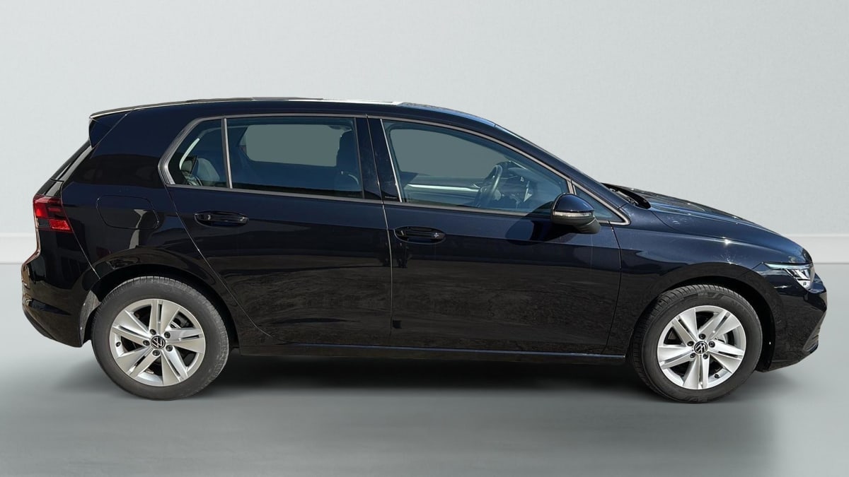 Volkswagen GOLF 8 - Image 8