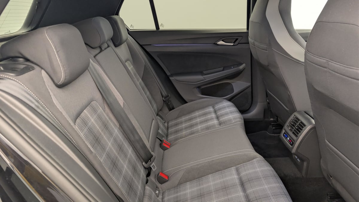 Volkswagen GOLF 8 - Image 10