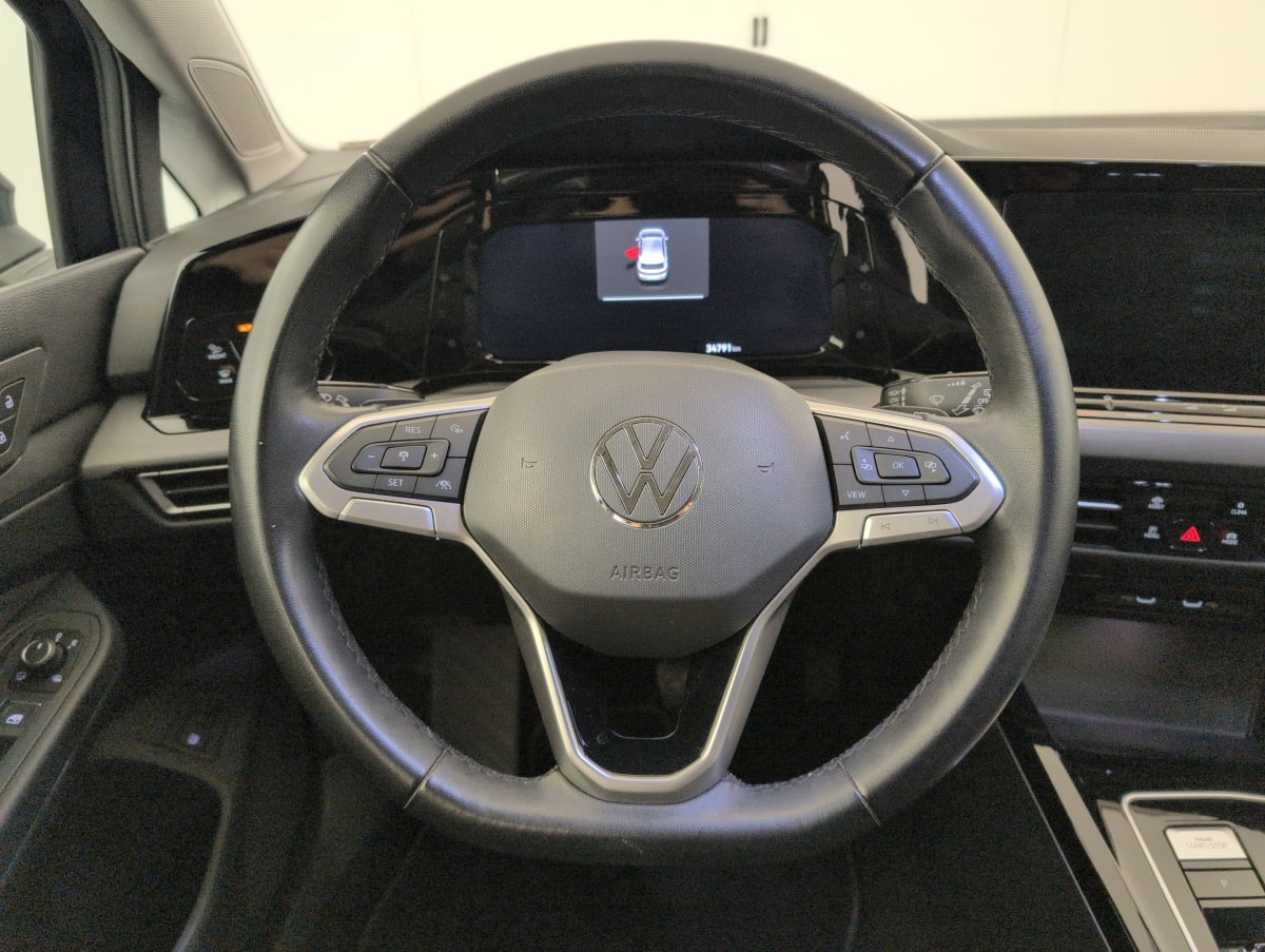 Volkswagen GOLF 8 - Image 23