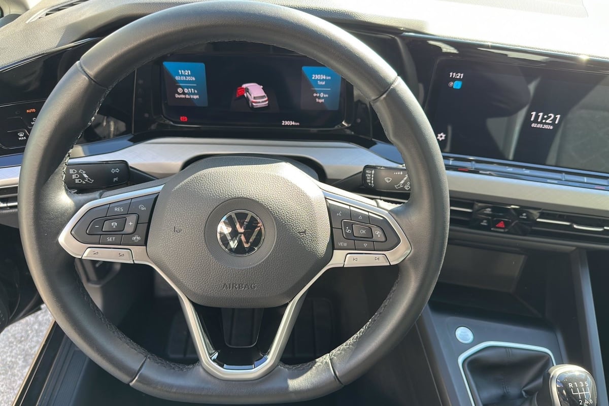 Volkswagen GOLF 8 - Image 14