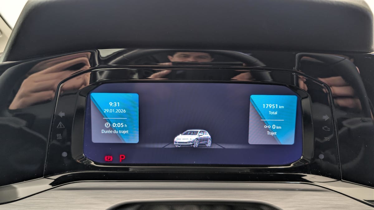 Volkswagen GOLF 8 - Image 23