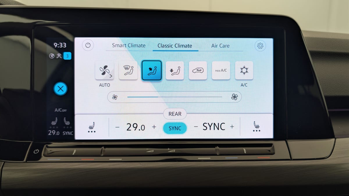 Volkswagen GOLF 8 - Image 19