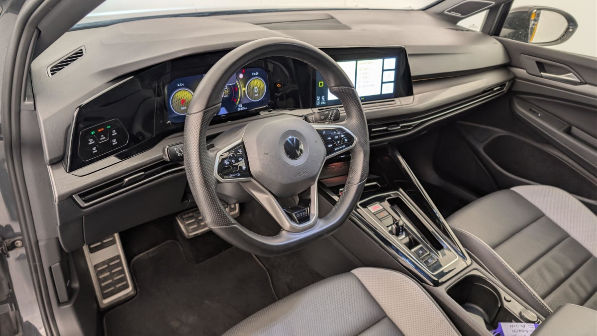 Volkswagen GOLF 8 - Image 15