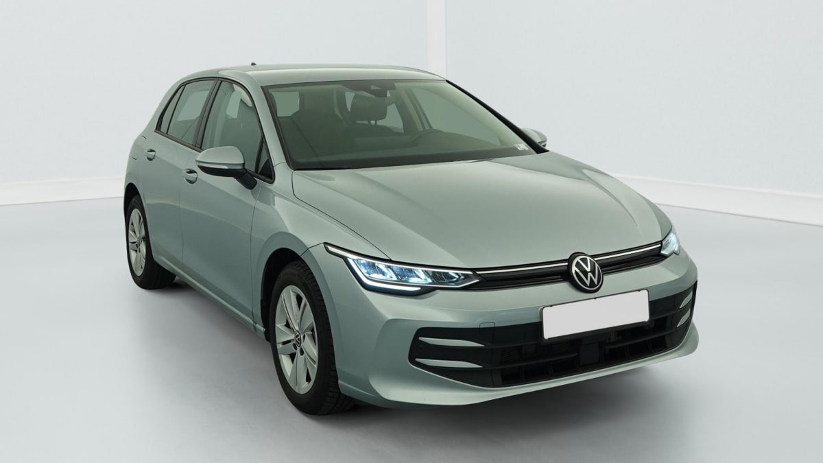 Volkswagen GOLF 8