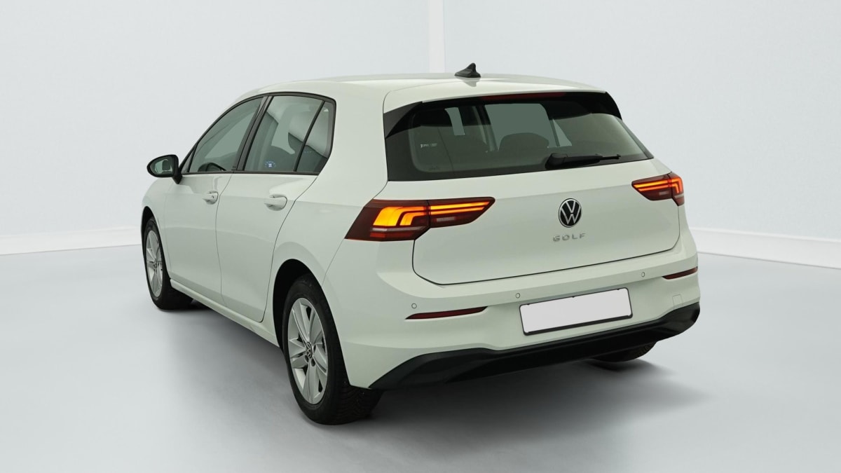 Volkswagen GOLF 8 - Image 5