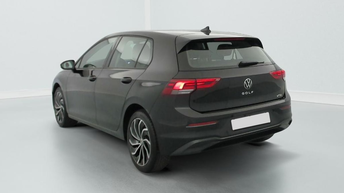 Volkswagen GOLF 8 - Image 5