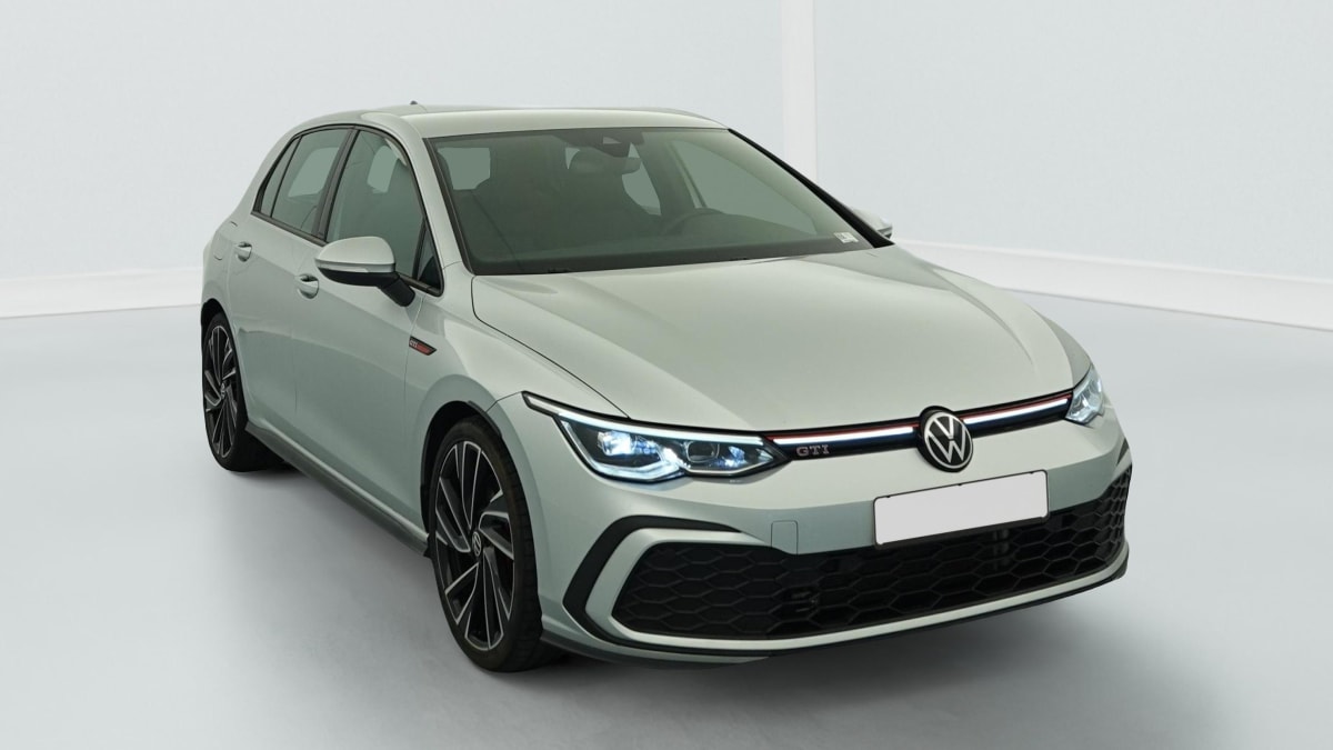 Volkswagen GOLF 8