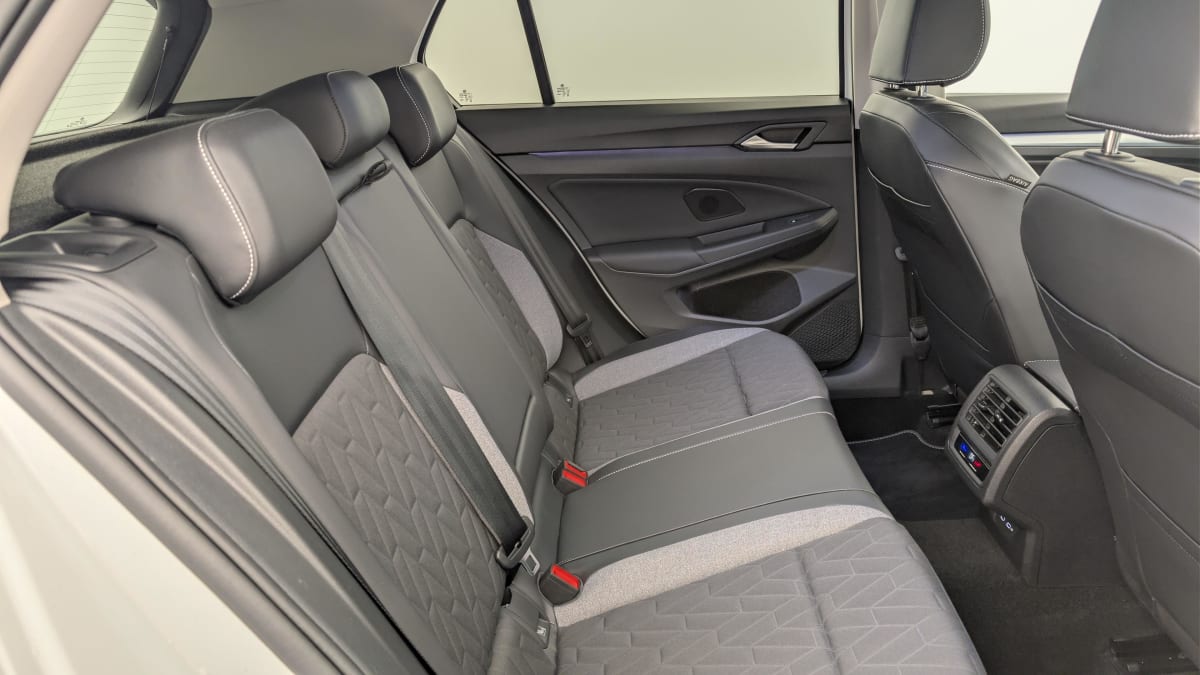 Volkswagen GOLF 8 - Image 10